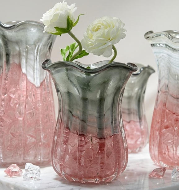 Elegant Two Tone Ribbed Glass Vase