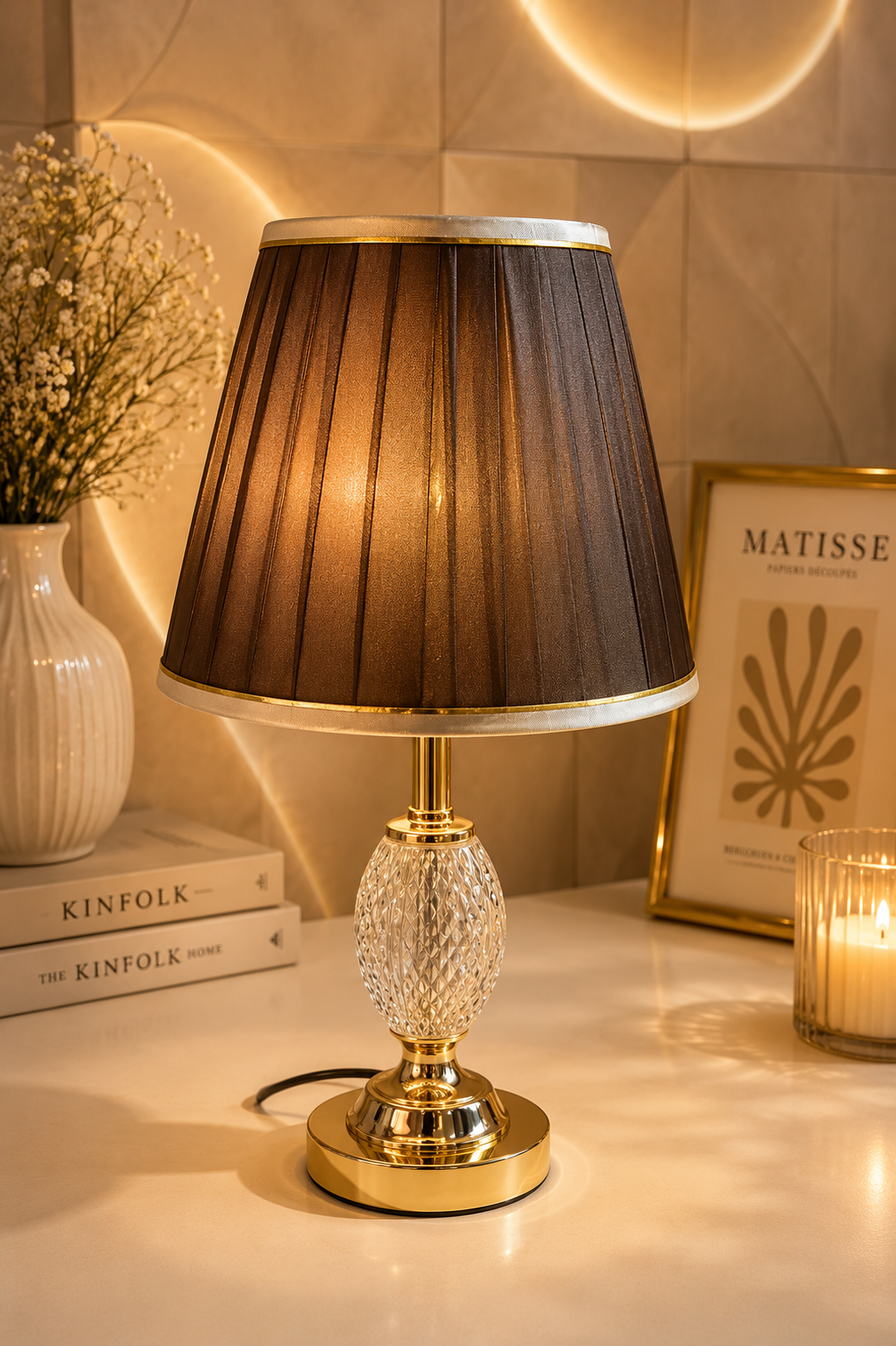 Elite lamp