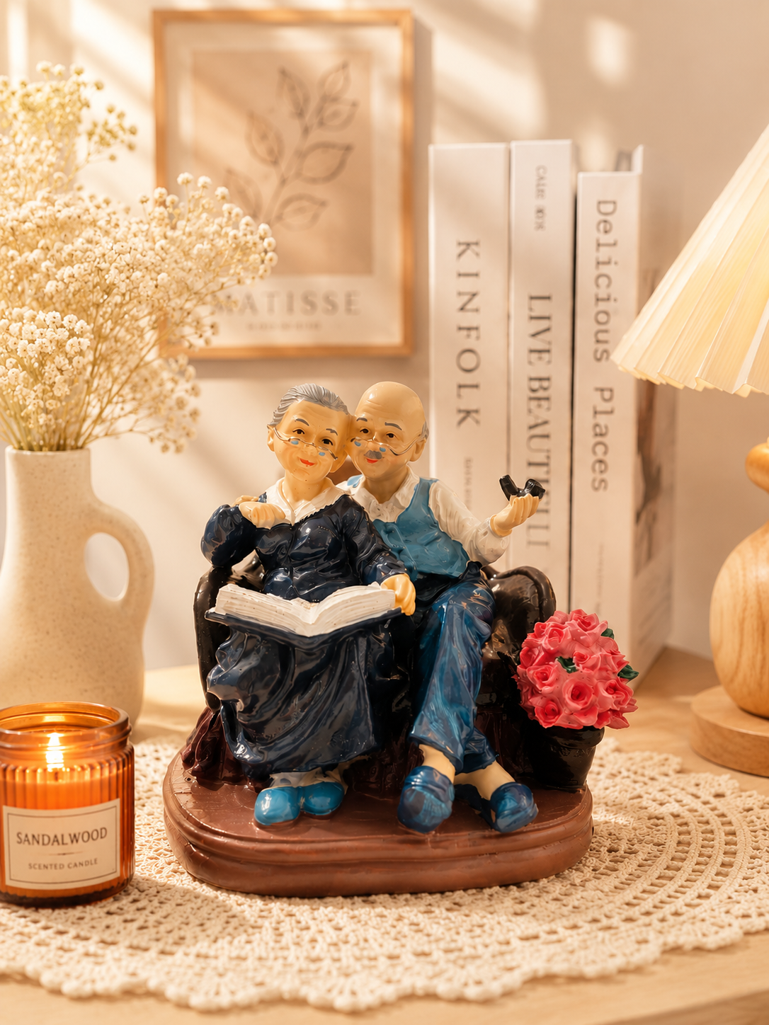 Decorative items 
